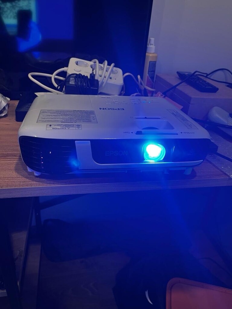 Epson EB-X51 Projektör - Az Kullanılmış, Taşıma Çantası - 10