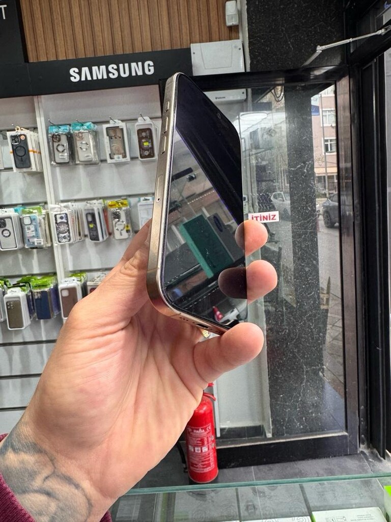 İphone 16 pro çöl YD - 6