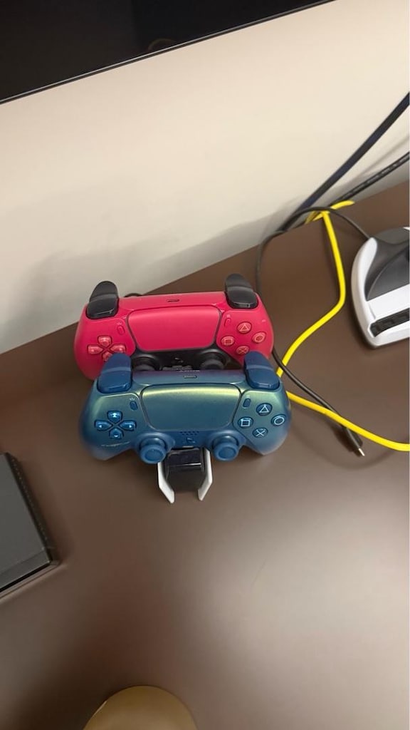 sony ps5 slim 1 tb + 2 duaselsense kol + şarj istasyonu - 2