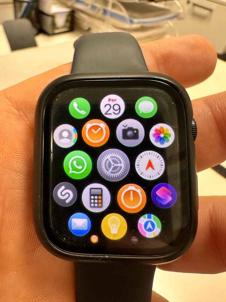 Apple Watch 9 series 45mm - 4