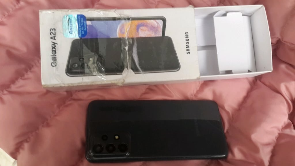 Samsung a23 rem4 128gb hafızası masa üstüne su döküldü arzalı - 5