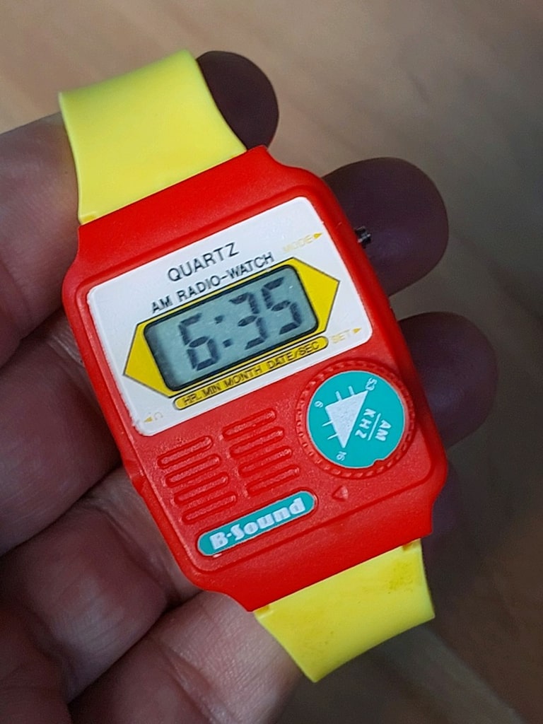 Efsane Quartz Radyolu Dijital Saat - 8