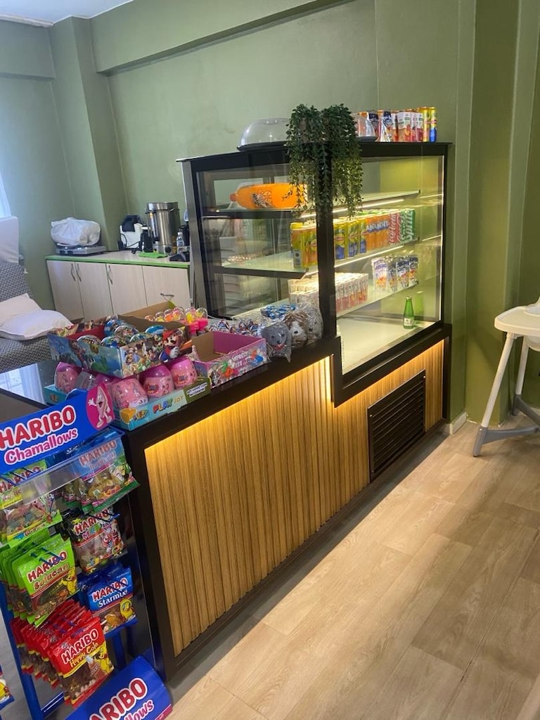 ACİL SATILIK – Kafe Tezgahı + Soğutmalı İçecek Tatlı Dolabı - 4