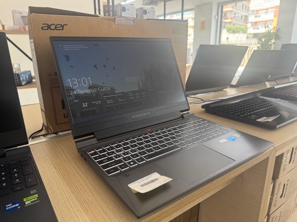 EXCALİBUR *İ5 12450H İŞLEMCİ *16 GB RAM *500 GB SSD *RTX 4050 6 GB E.K - 3