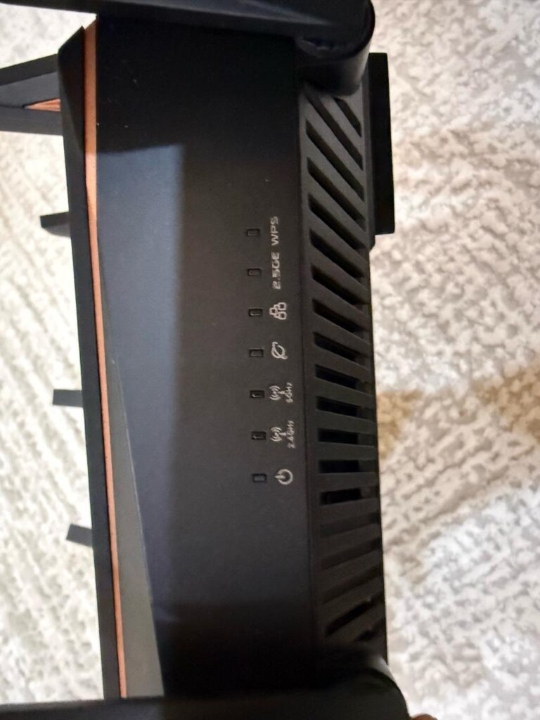 ASUS ROG Rapture GT-AX11000 Tri-Band WiFi 6 AiMesh Gaming Router - 9