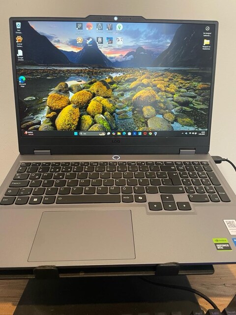 Lenovo LOQ 15IAX9 İ5-12450hx 24 Gb 512 Gb Ssd Nvidia Geforce Rtx 4050