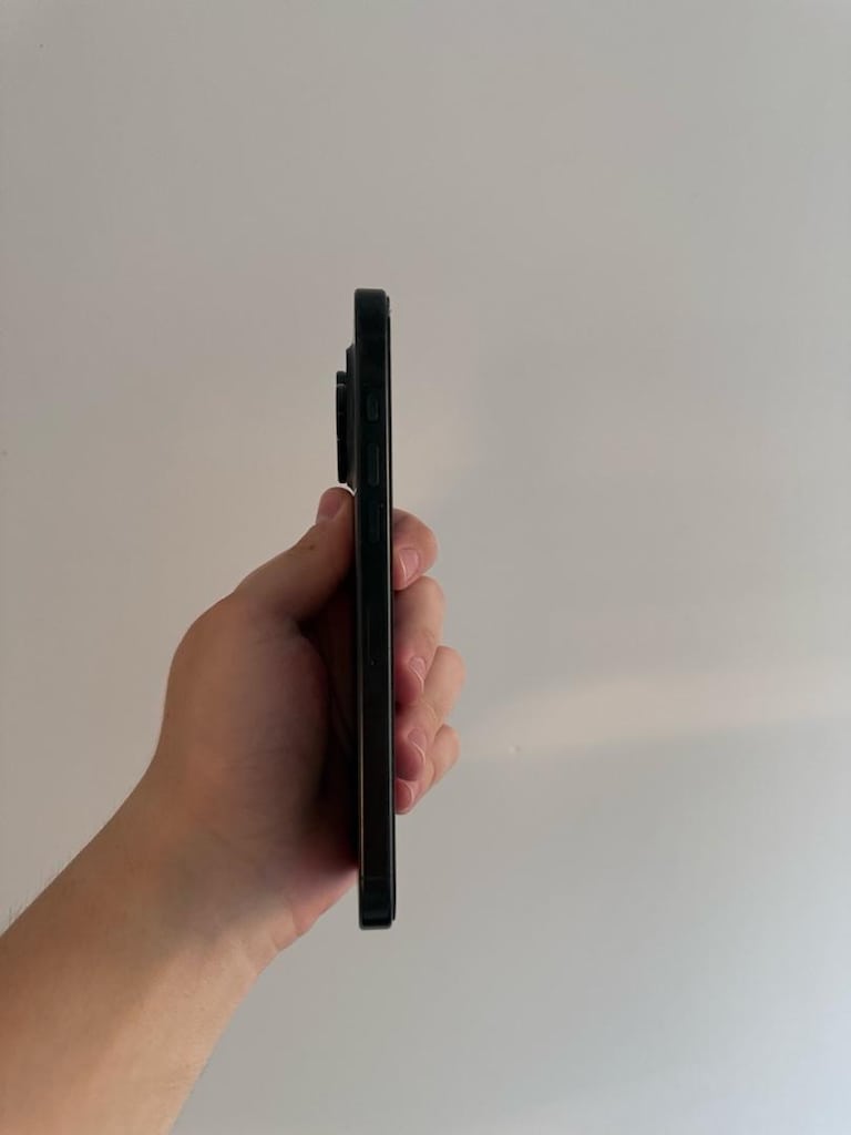 iPhone 16 Pro Max - 4