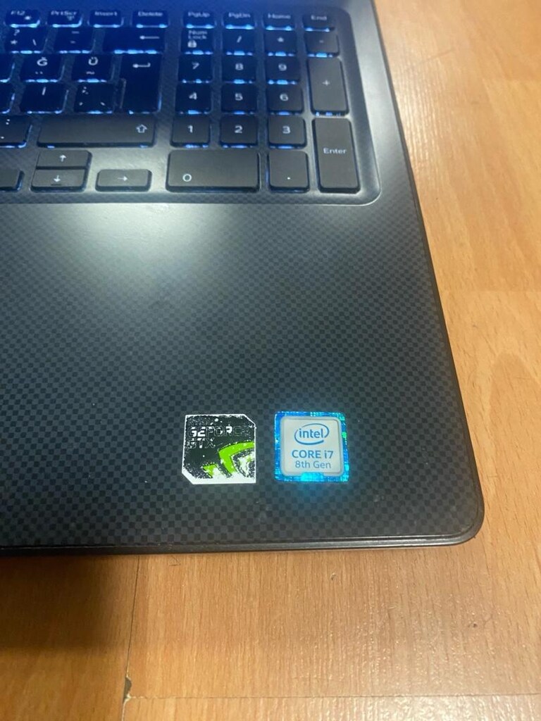 Dell G3 3579 İ7 Gaming Notebook - 8