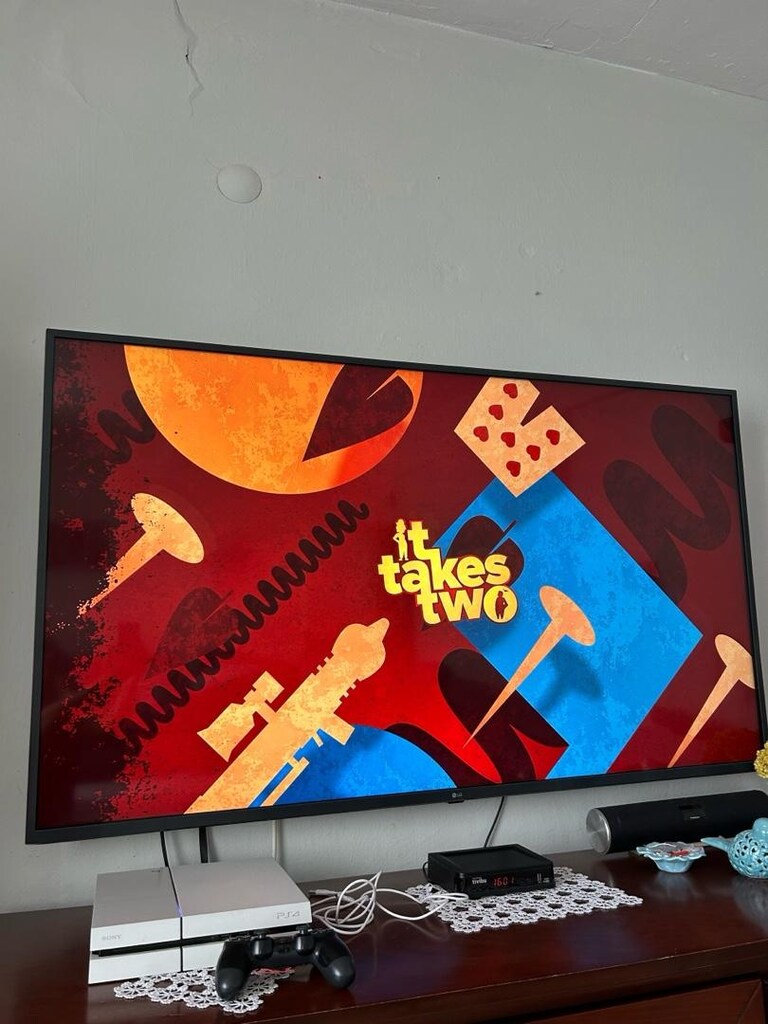 PS4 iki kol ve içinde oyunlar yüklü - 8