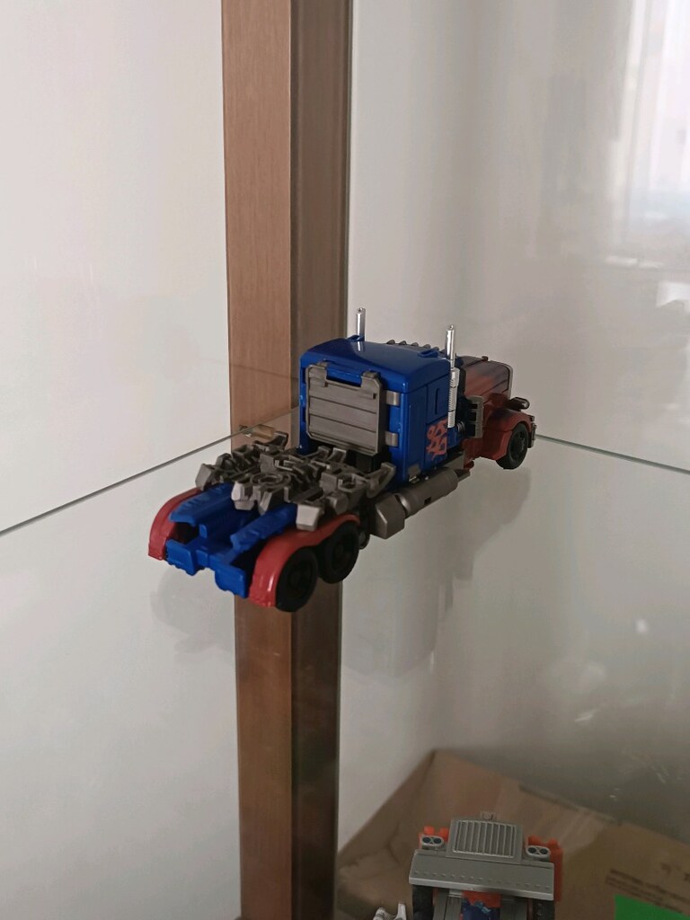 Transformers Optimus Prime Figür SS05 KO - 6