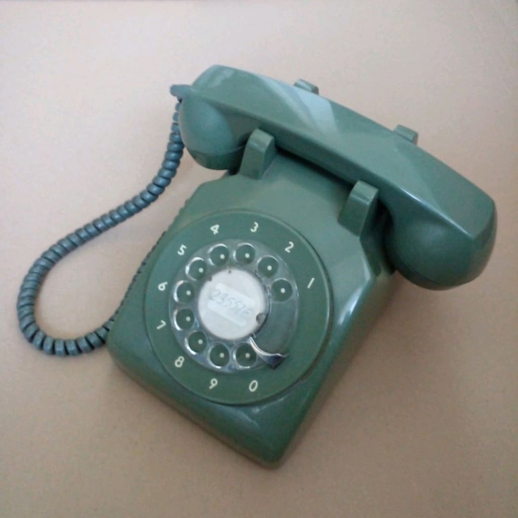 Aradığınız Çok Temiz Nostaljik Çevirmeli Telefonlar1500TL2000TL5000TL - 4