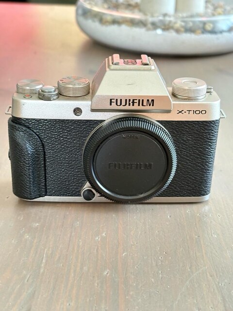 Fujifilm xt100