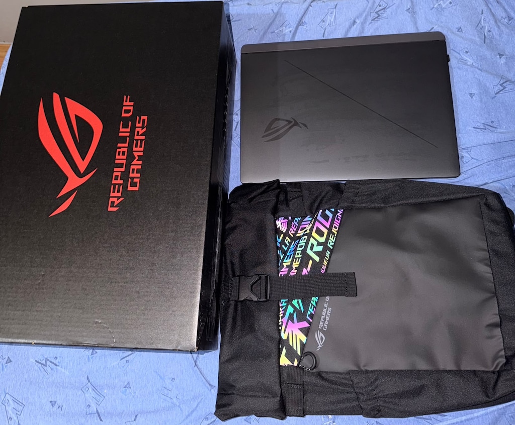 ASUS ROG Strix G18 (RTX 5070 Ti - Intel Ultra 9) - 2