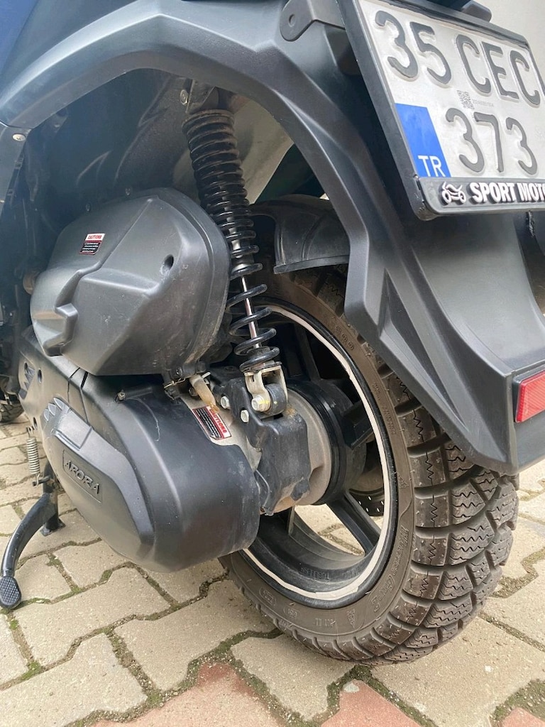 düşük km li arora gt 125 maxi scooter - 3
