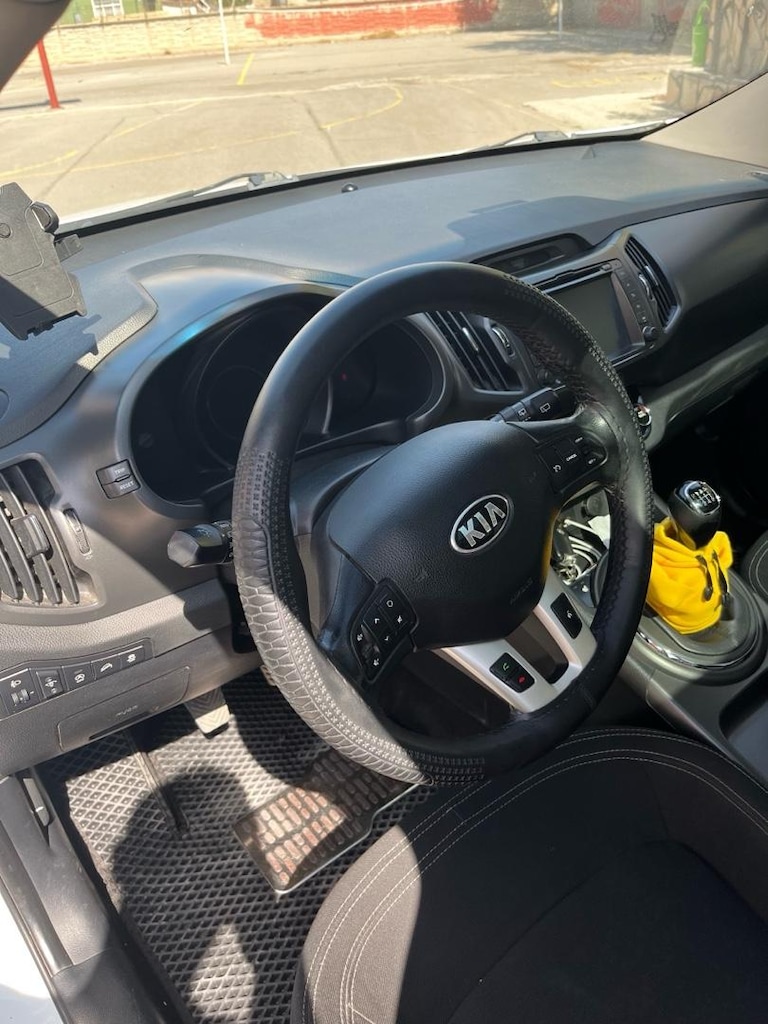 Kia sportage gdi concept plus - 8