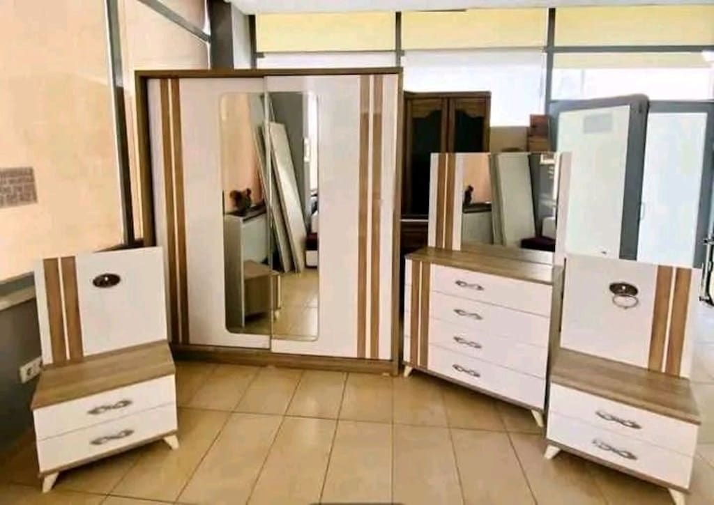 Yatak Odası Takımı Dolap Şifonyer Komidin sıfır - 2