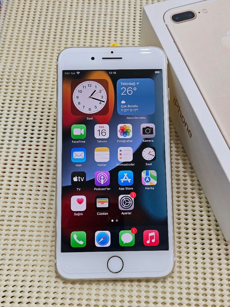 iPhone 7 Plus Gold - 3