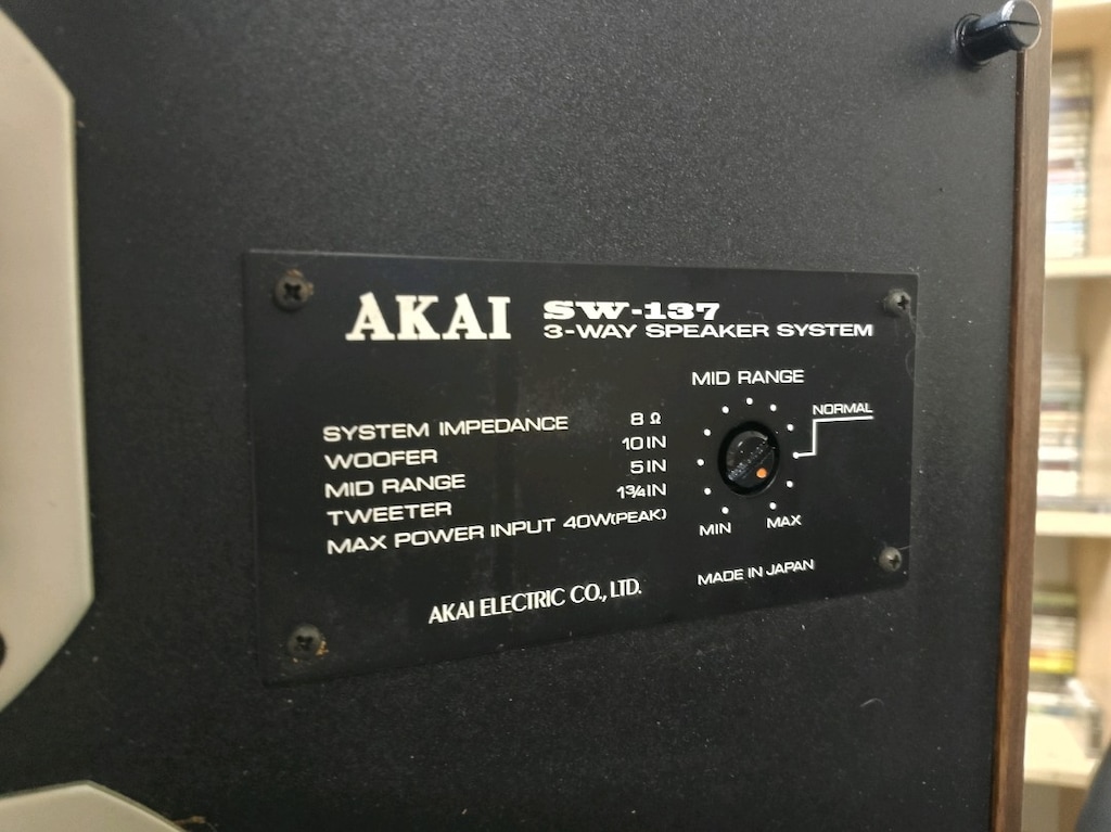 akai sw-137 hoparlör.. - 3