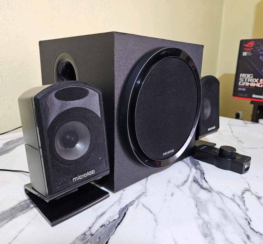 Microlab M820 2+1 Ses Sistemi Çok Temiz 40Watt RMS 40W - 2