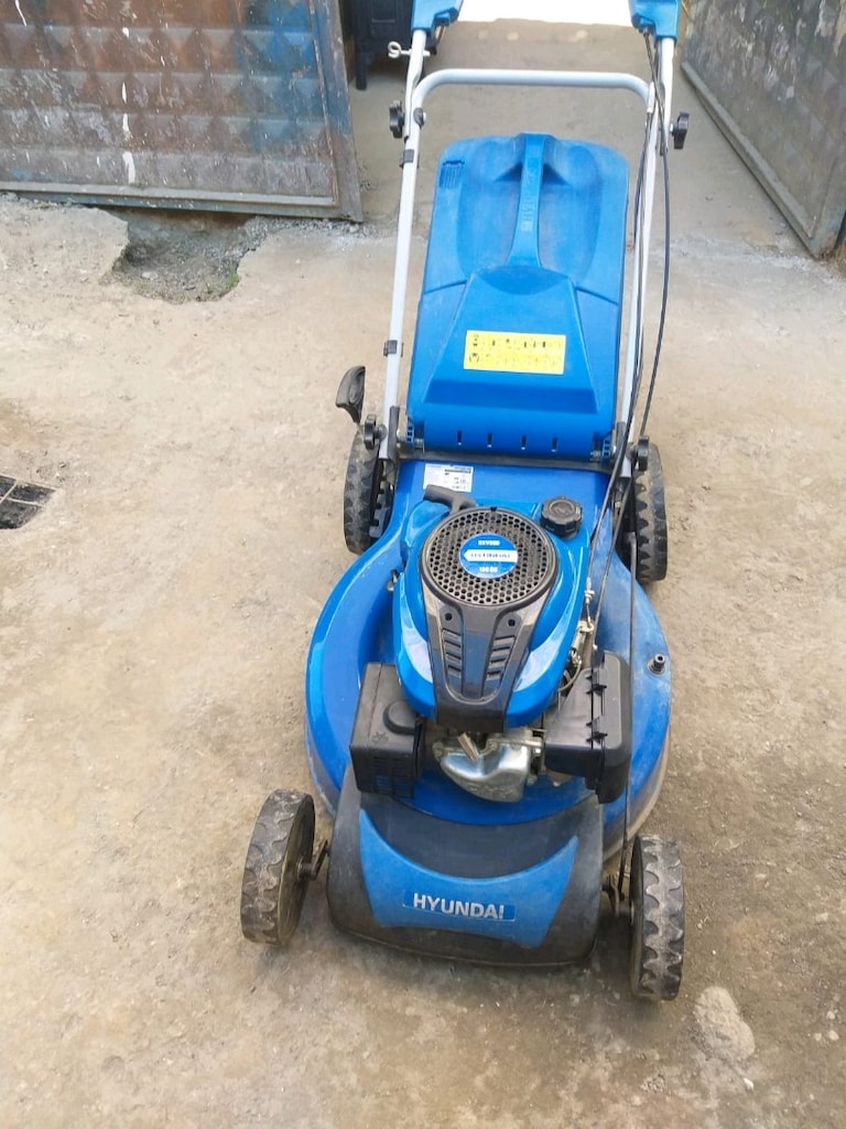 Hyundai HYM560SP benzinli çim biçme makinesi, 196 cc - 3