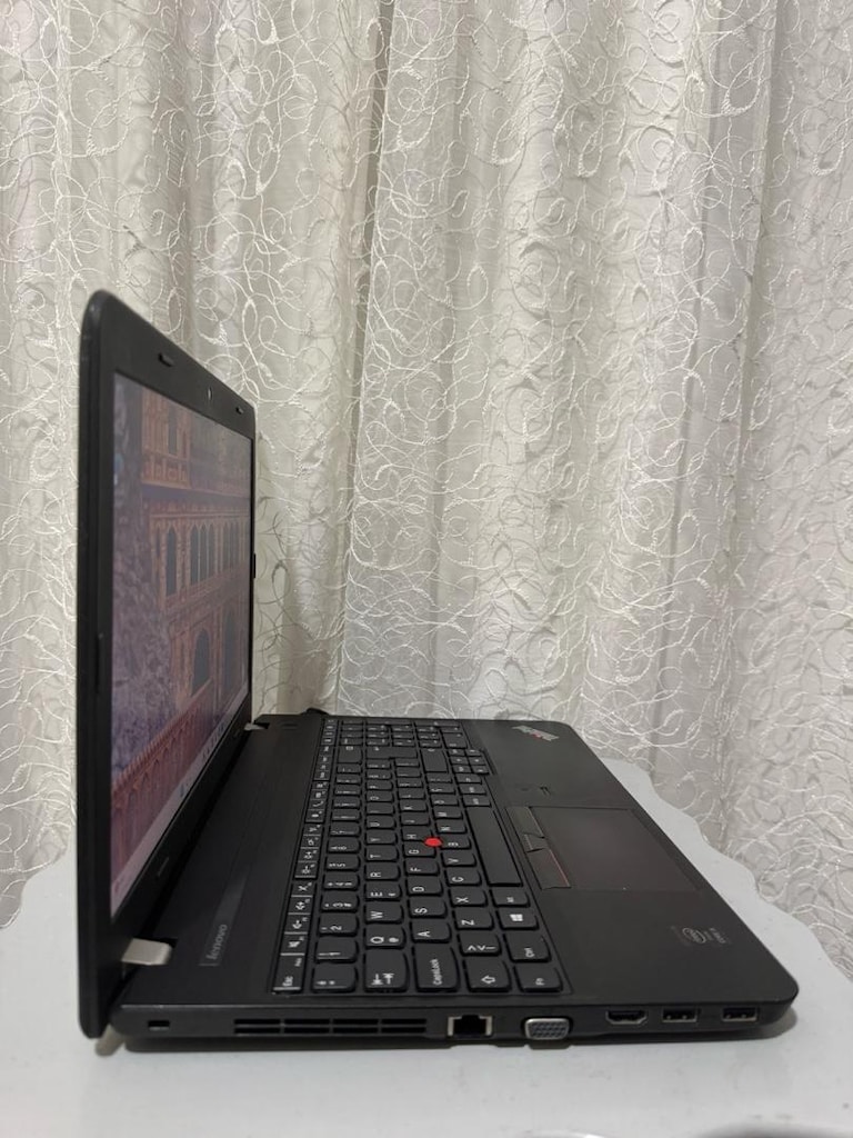 Lenovo Thinkpad E550 - 2