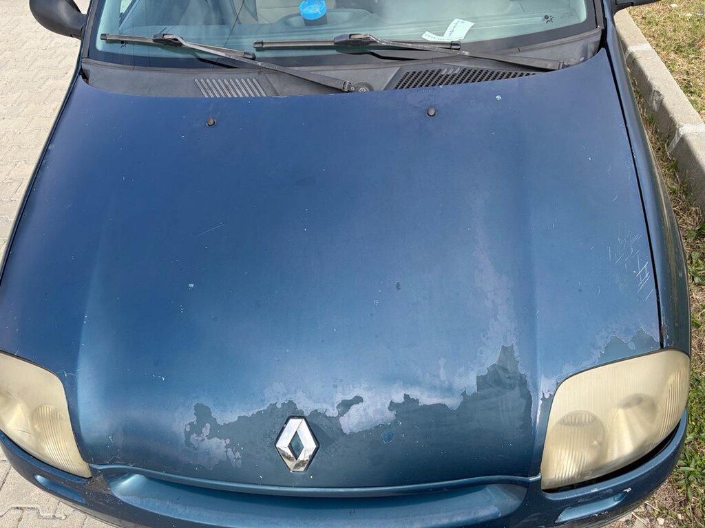 RENAULT CLİO 2000 - 8