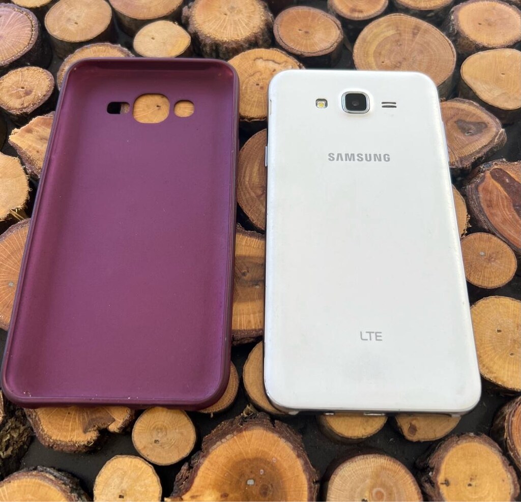 Samsung Galaxy J700M - 6