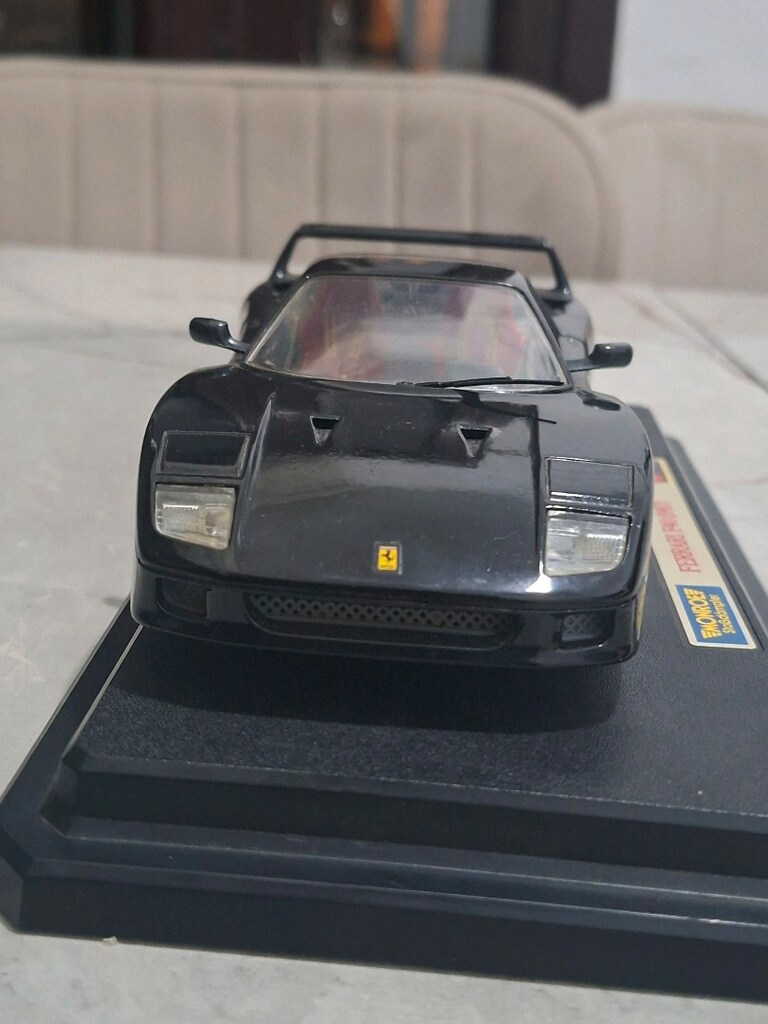 BURAGO FERRARİ F40 SİYAH (1987 MODEL) - 2