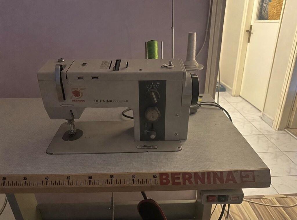 Bernina Industrial 950 Sanayi Tipi Dikiş ve Piko Makinesi – Masalı
