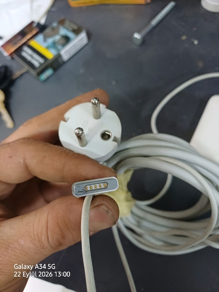 Apple adaptör - 4