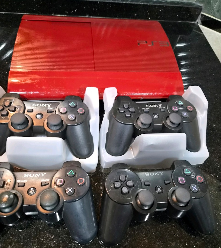 ps3 yanında 3 adet oyun.açıklama okuyunuz - 3