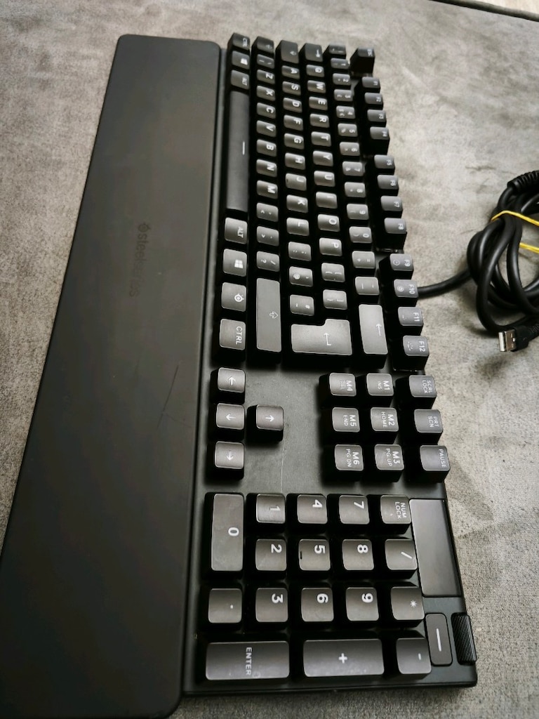 Steelseries Apex Pro Oyuncu Klavyesi - 3