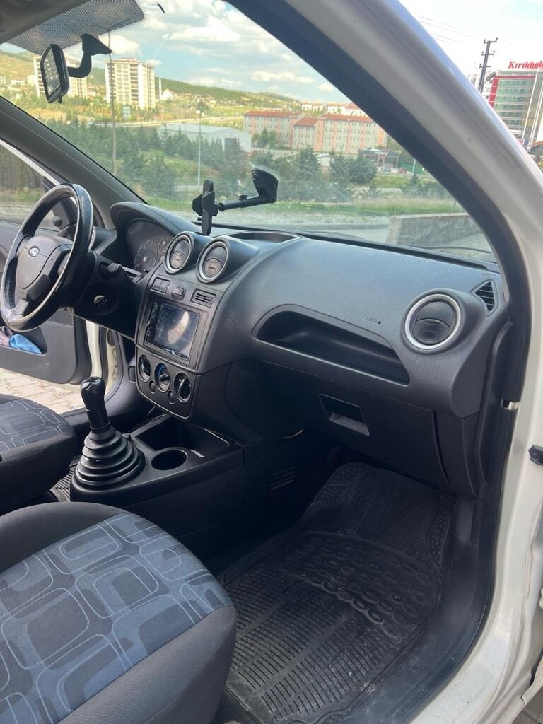 2006 Ford fiesta 1.4tdci confort camlı van makyajlı renk inci beyaz - 4
