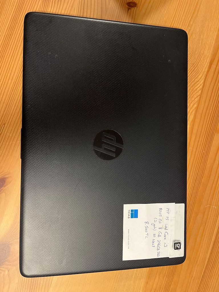 HP 15-dw2027nt – i3 10. Nesil – 8 GB RAM – 256 GB SSD – 15.6" - 2