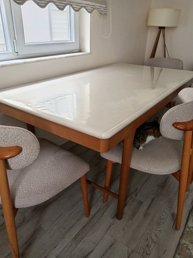 Fırınlanmıs gürgen ağacından yemek masası - 4