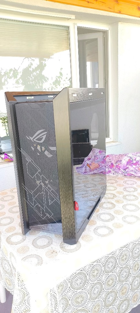 Asus rog helios bilgisayar kasası