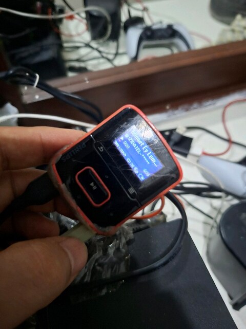 Philips 2 GB mp3 çalar
