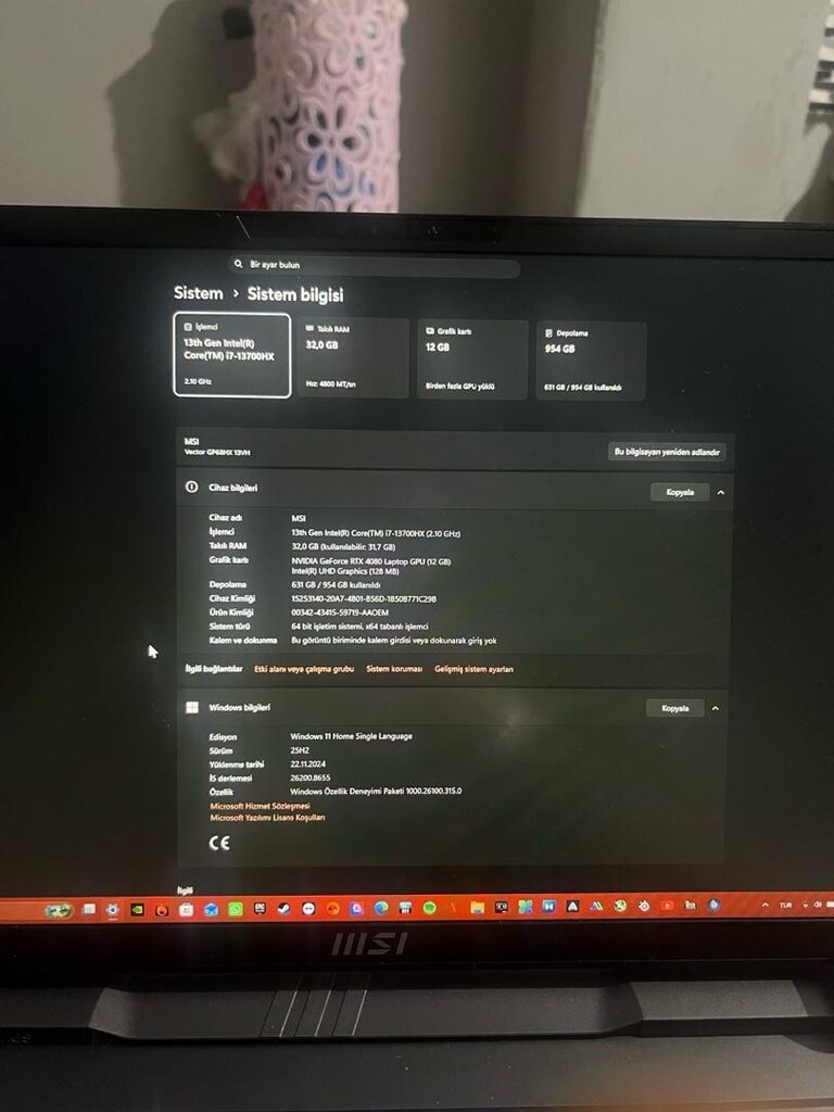 MSI RTX4080 gp-68hx Laptop - 6