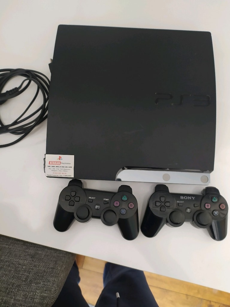 2. el PlayStation 3 slim - 3