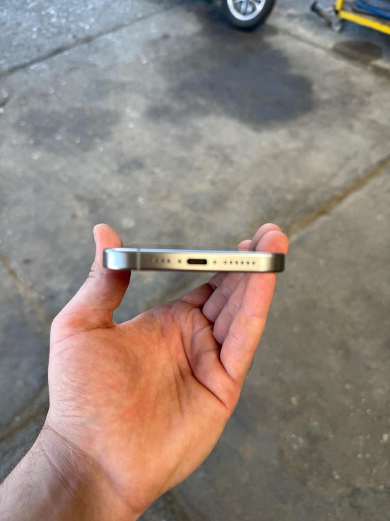 15 PRO MAX 512 GB - 4