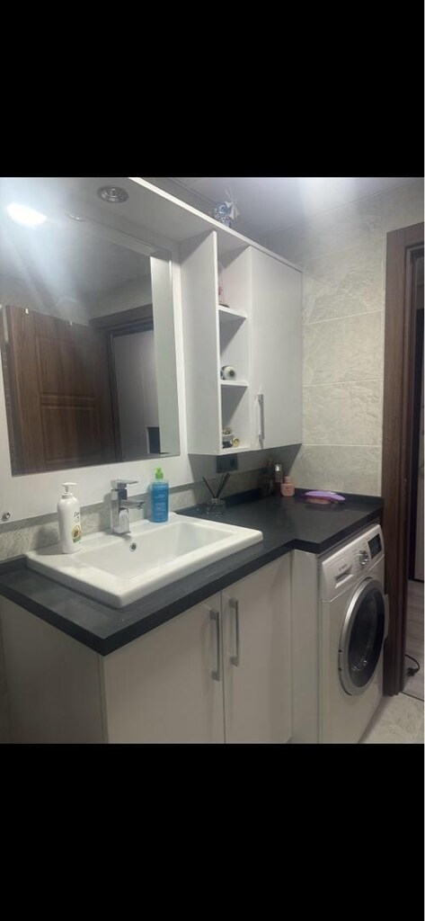 beyaz banyo dolabı - 2