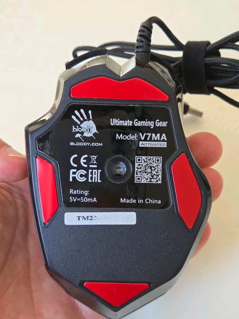 Bloody V7MA HD Optik Core3&4 Aktif Metal Ayak 3200CPI Oyuncu Mouse - 4