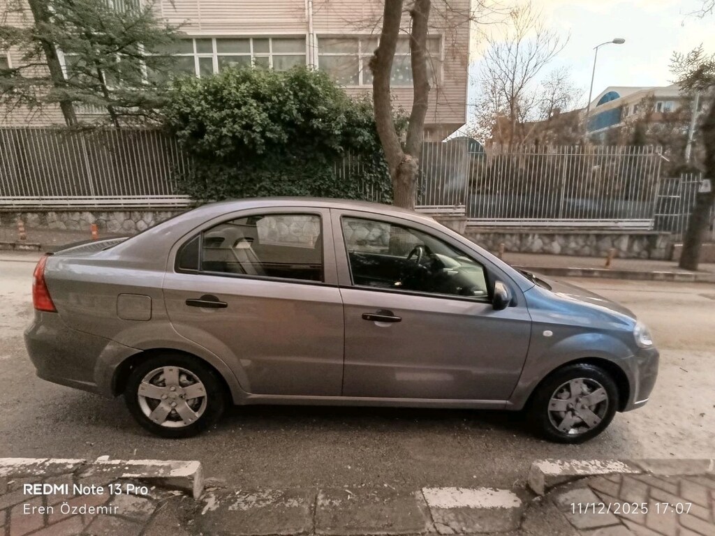 Araba chevrolet avea - 2