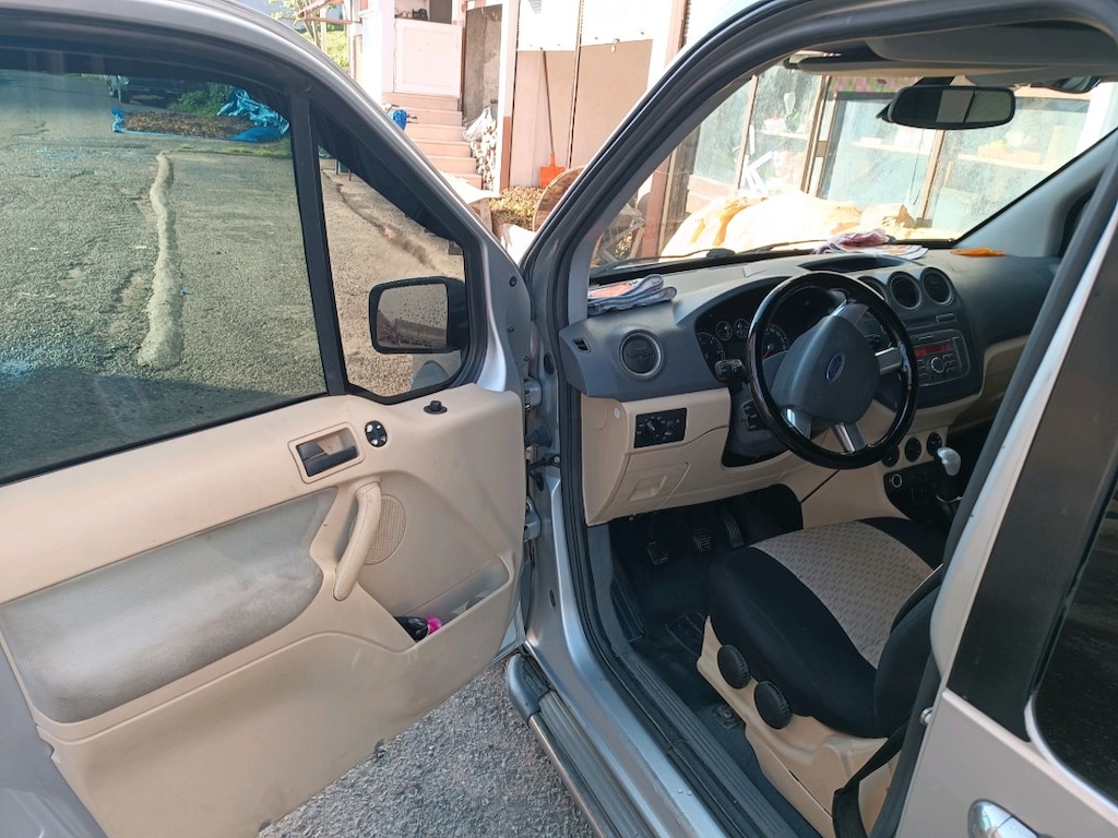 Ford connet 2010 GLX 110 luk - 5