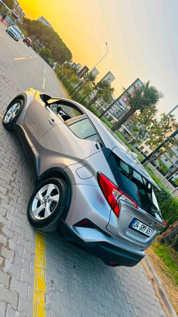 2017 Toyota CHR 152.000 de - 3