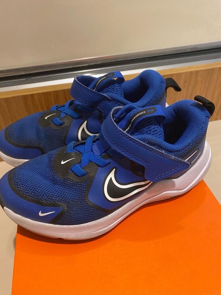 Nike Cosmic Runner PSV 28.5 Numara Çocuk Spor Ayakkabı - 3