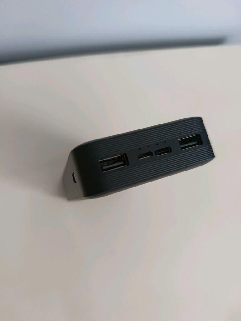 Xiomi 20.000 lik Powerbank... Yeni gibi - 7
