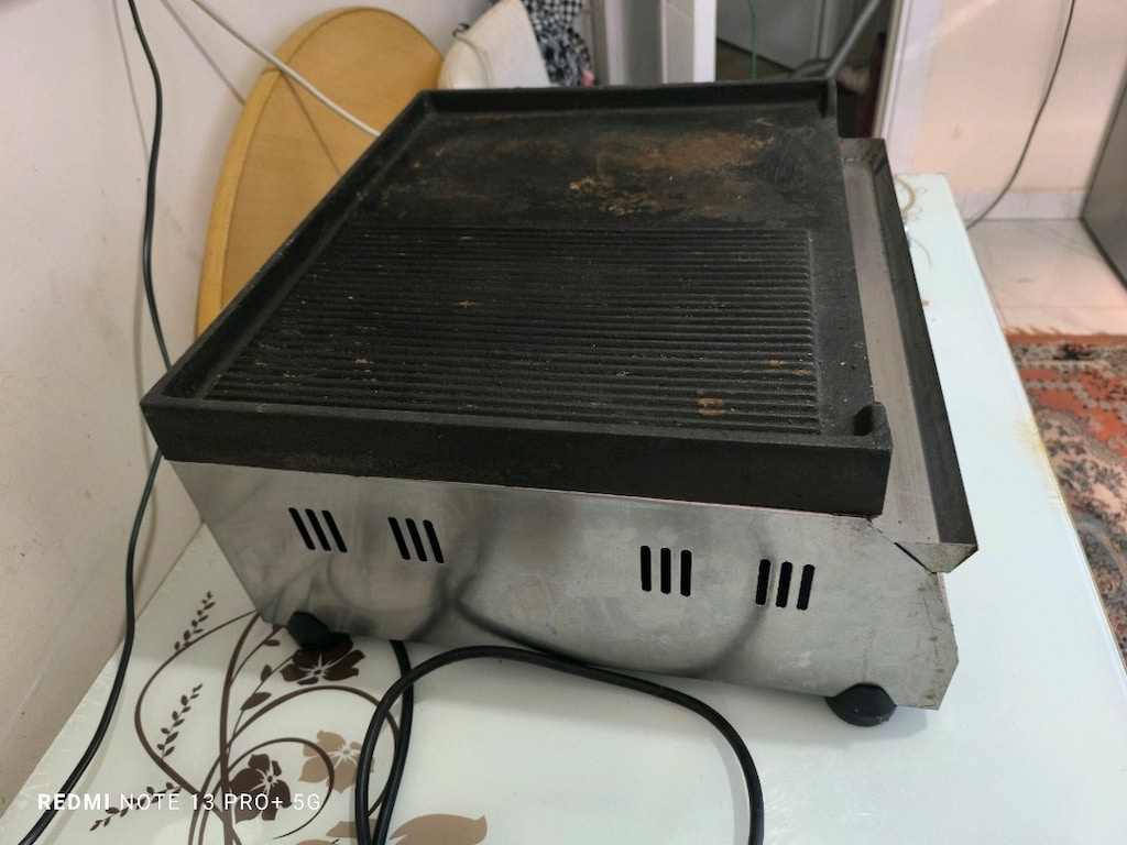 Alpina 50 cm Sanayi Tipi Elektrikli Döküm Izgara - Temiz Durumda - 3