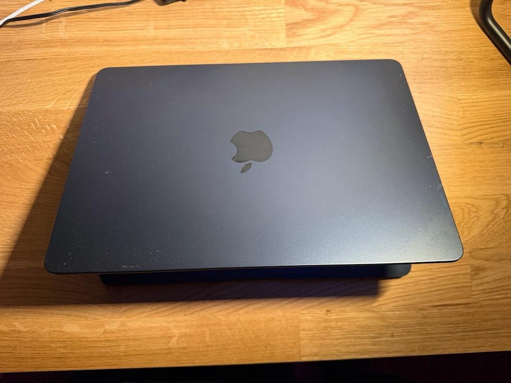 Apple MacBook Air M2 16 Gb - 2