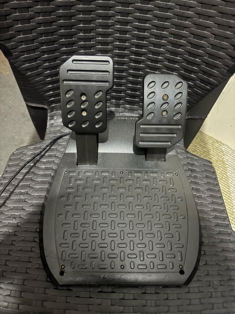 thrustmaster t80 ferrari 488 gtb edition - 7